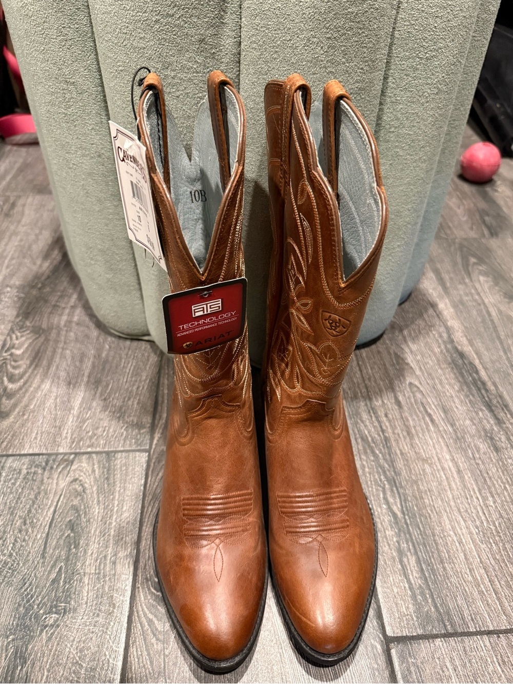 NWT Ariat Chestnut Leather Women's Western Boots with Embroidered Shaft